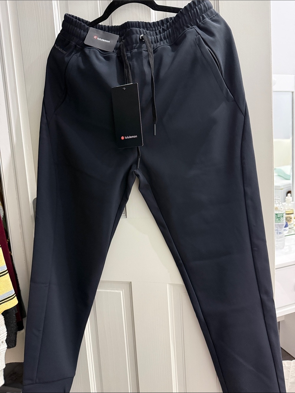 lululemon athletica Men’s Black Slim Sweat Joggers